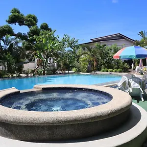 https://ice-bear-bar-tourist-inn.hotelspanglao.com