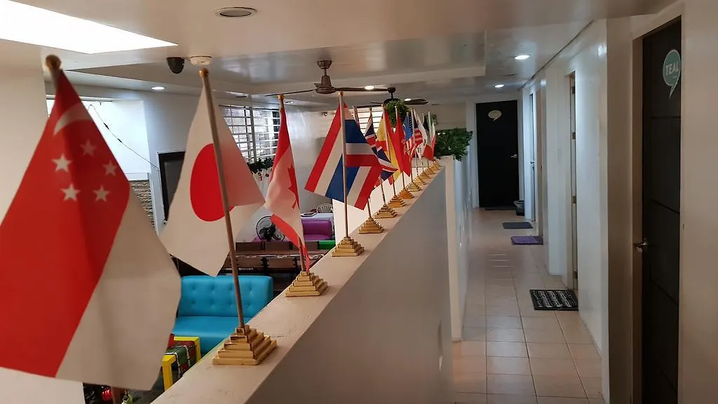 Crossroads Hostel Manila Mandaluyong Philippines