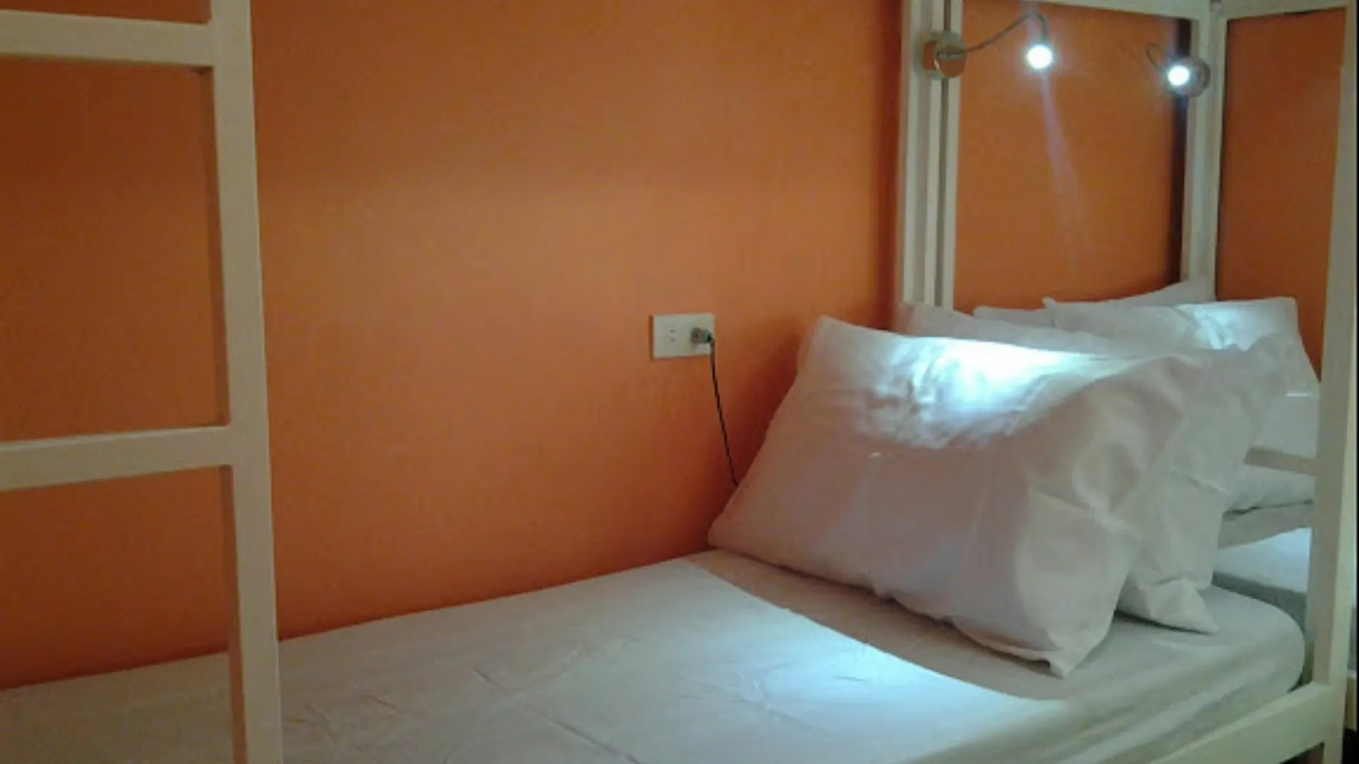 Crossroads Hostel Manila Mandaluyong Philippines