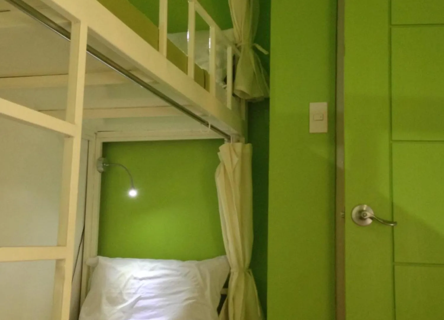 Crossroads Hostel Manila Philippines