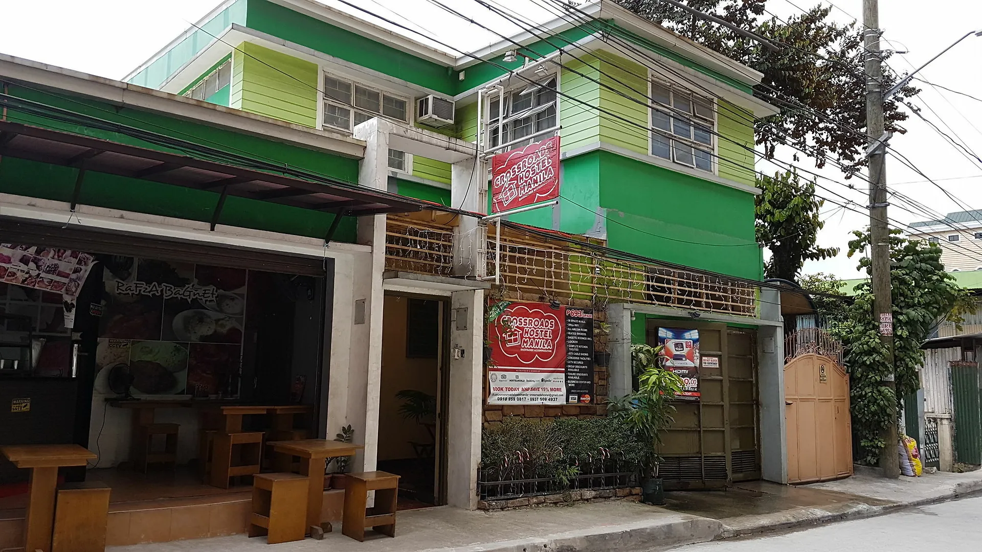 Crossroads Hostel Manila